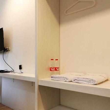 Rumah Kayu Manis Bintaro Jakarta Bagian luar foto