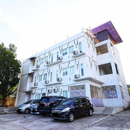 Rumah Kayu Manis Bintaro Jakarta Bagian luar foto